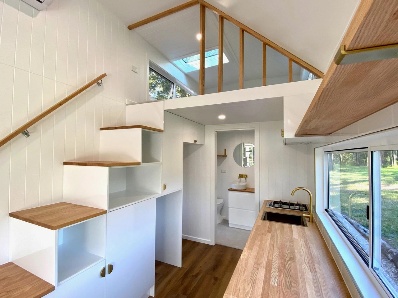 Lounge lumineux de la maison