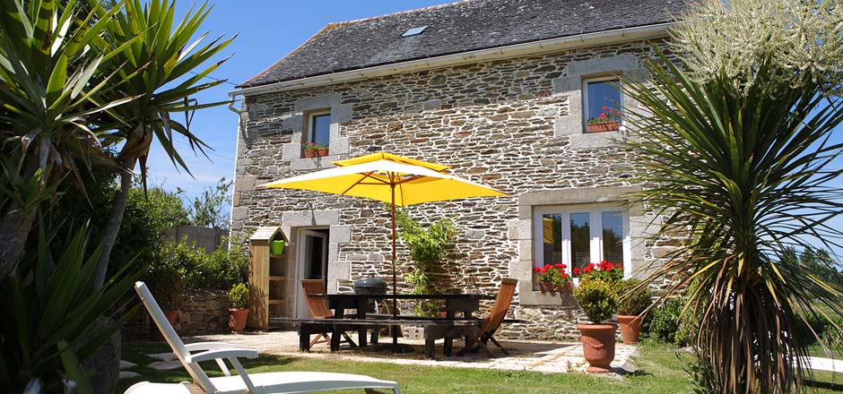 découvrez notre assurance habitation pour résidence secondaire, conçue pour protéger votre bien en toutes circonstances. profitez d'une couverture complète, d'une assistance 24/7 et d'un accompagnement personnalisé pour profiter sereinement de votre échappée. faites le choix de la tranquillité pour votre maison de vacances.